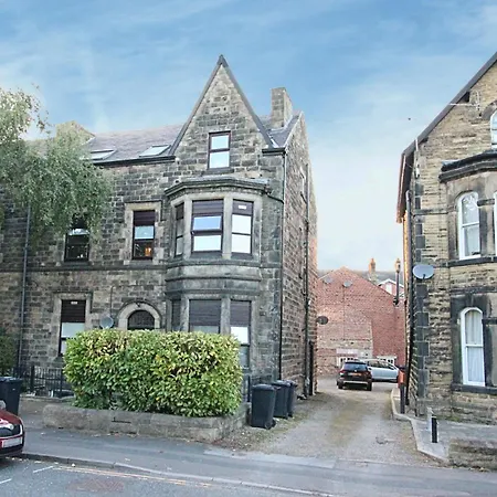 Modern Centre Apartment *