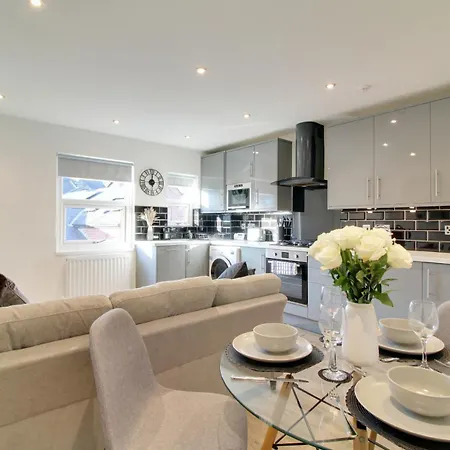 Modern Centre Harrogate